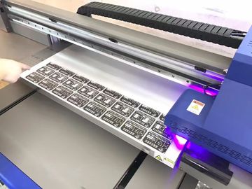 Çin Yüksek çözünürlüklü 90x60 cm küçük boyutlu UV flatbed yazıcı Tedarikçi